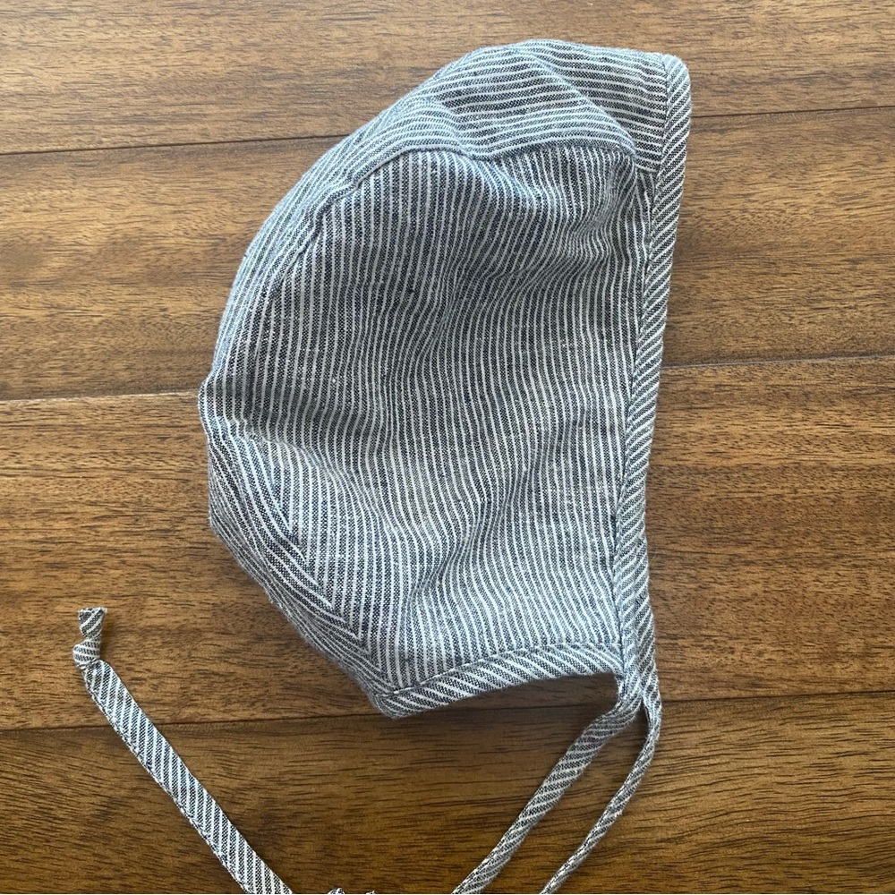 BRIAR BABY
SHERPA-LINED BABY BONNET - Picture 4 of 7